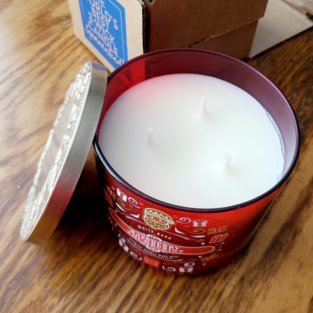 πBOGO 50% OFFβ€οΈππ―NWTβΌοΈ White Barn "Raspberry Thumbprint" 3-wick Candle - Picture 3 of 10